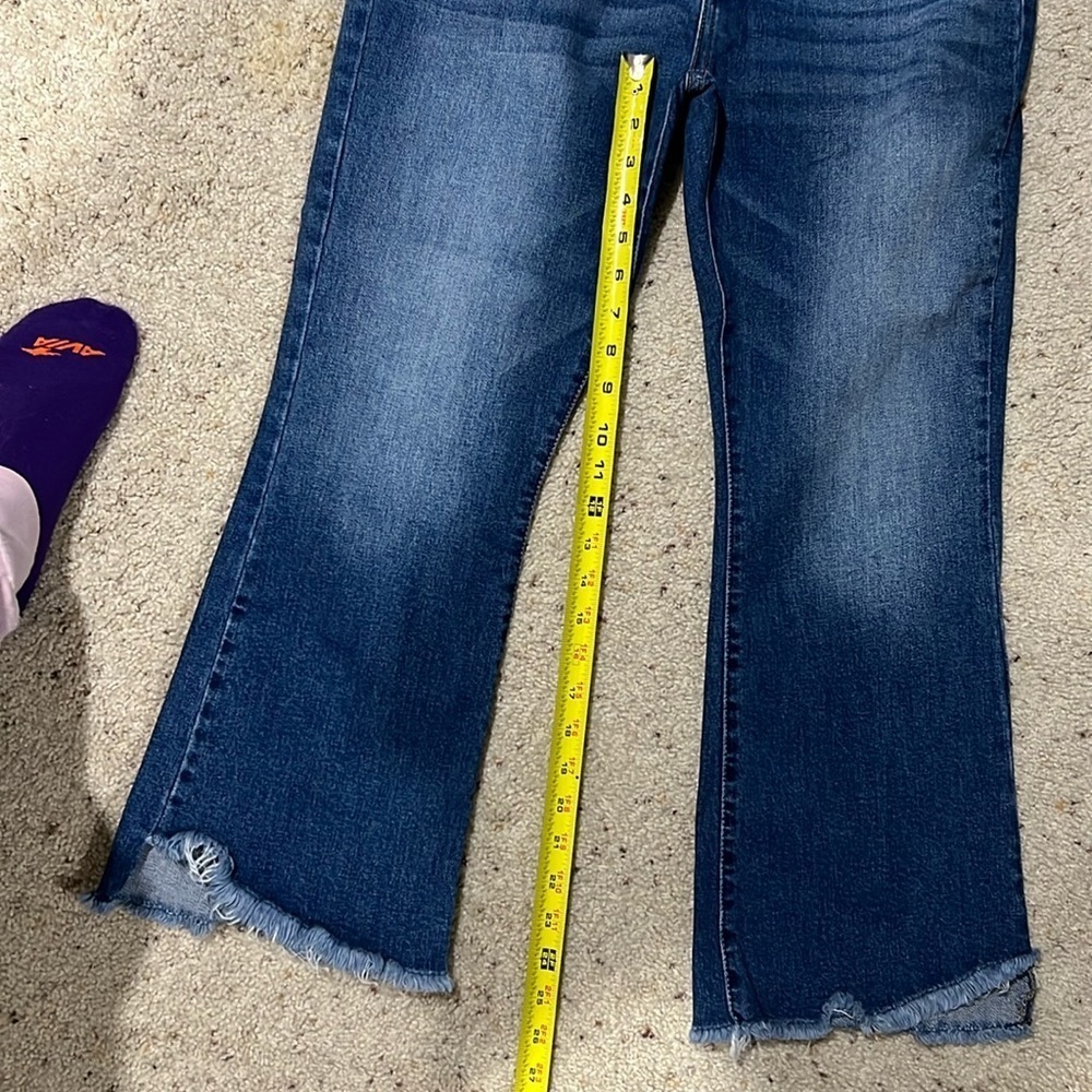 Kancan flare jeans distressed sz 13/30 short cropped Capri-ish - Picture 7 of 7